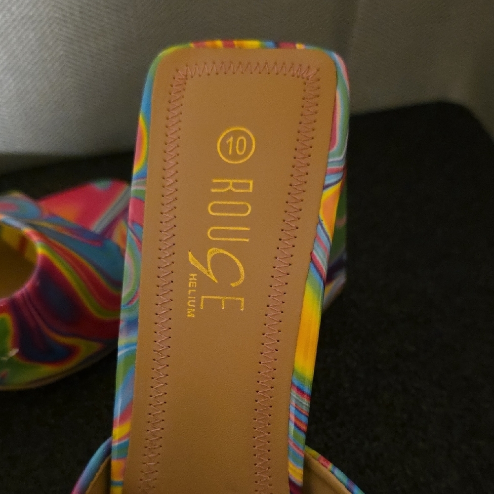 Rouge Helium Colorful Swirl Sandals - Picture 5 of 5